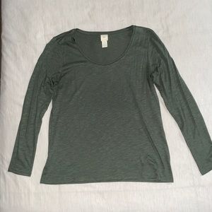 H&M | Crewneck long sleeve in olive